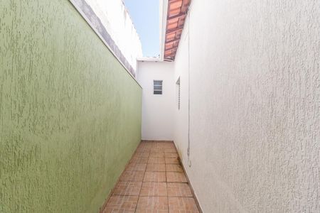 Casa para alugar com 189m², 3 quartos e 3 vagas Casa para alugar com 189m², 3 quartos e 3 vagasCorredor Lateral