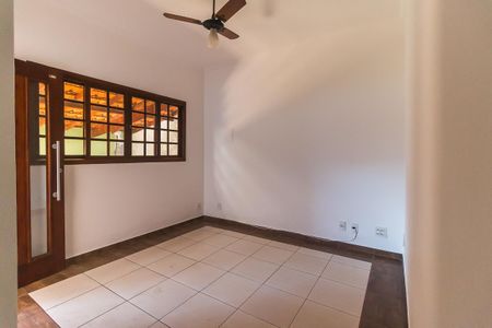 Casa para alugar com 3 quartos, 189m² em Jardim Nautico, Mogi das Cruzes