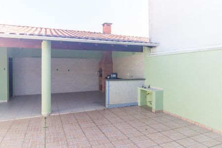 Casa para alugar com 189m², 3 quartos e 3 vagas