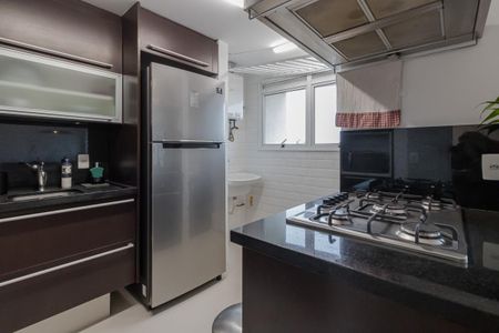 Cozinha de apartamento para alugar com 2 quartos, 100m² em Moema, São Paulo