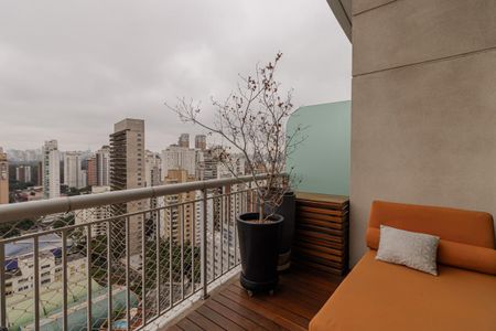 Sacada de apartamento para alugar com 2 quartos, 100m² em Moema, São Paulo