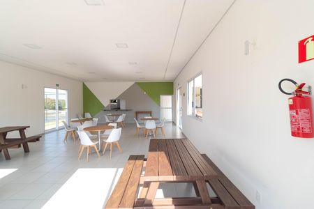 Apartamento à venda com 44m², 2 quartos e 1 vaga Apartamento à venda com 44m², 2 quartos e 1 vagaÁrea comum - Salão de festas