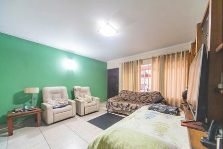Sala de casa à venda com 3 quartos, 169m² em Parque Industriario, Santo André