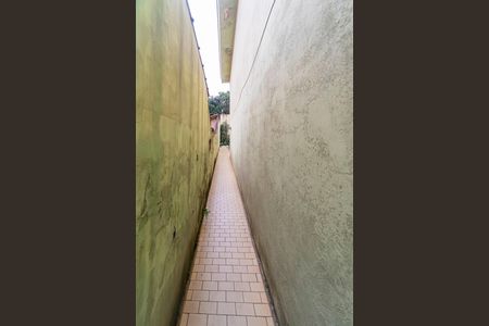 Corredor Externo de casa à venda com 3 quartos, 169m² em Parque Industriario, Santo André