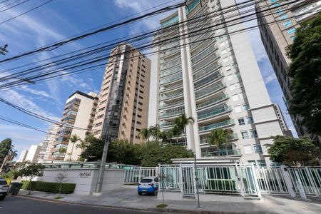 FACHADA DO PRÉDIO de apartamento para alugar com 3 quartos, 157m² em Cambuí, Campinas
