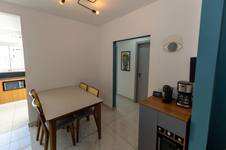 Apartamento à venda com 95m², 3 quartos e 2 vagas Apartamento à venda com 95m², 3 quartos e 2 vagasSala de Jantar