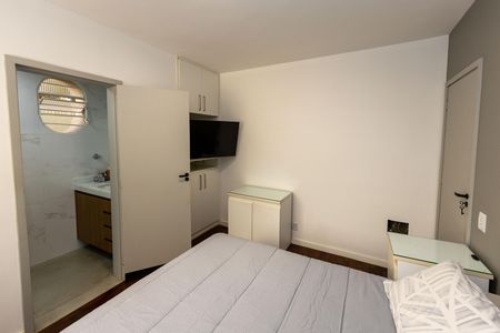 Apartamento à venda com 95m², 3 quartos e 2 vagas Apartamento à venda com 95m², 3 quartos e 2 vagasSuíte 1