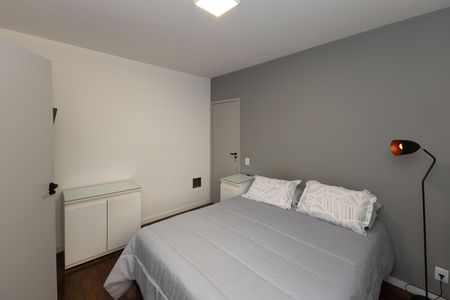 Apartamento à venda com 95m², 3 quartos e 2 vagas Apartamento à venda com 95m², 3 quartos e 2 vagasSuíte 1