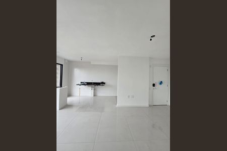 Apartamento à venda com 67m², 2 quartos e 1 vaga Apartamento à venda com 67m², 2 quartos e 1 vagaSala