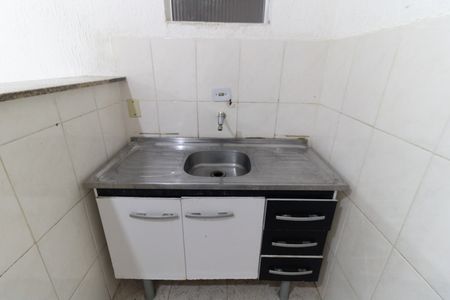 Cozinha  de casa para alugar com 1 quarto, 42m² em Vila Brasilio Machado, São Paulo