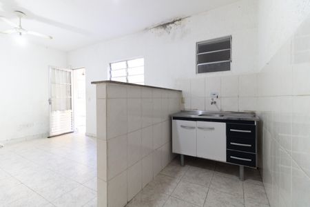 Cozinha  de casa para alugar com 1 quarto, 42m² em Vila Brasilio Machado, São Paulo