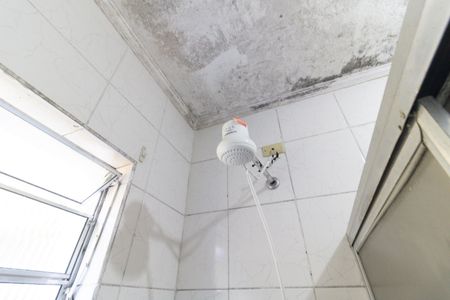 Banheiro  de casa para alugar com 1 quarto, 42m² em Vila Brasilio Machado, São Paulo