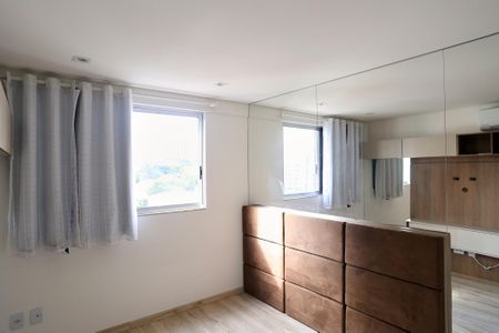 Studio para alugar com 29m², 1 quarto e 1 vaga Studio para alugar com 29m², 1 quarto e 1 vagaQuarto