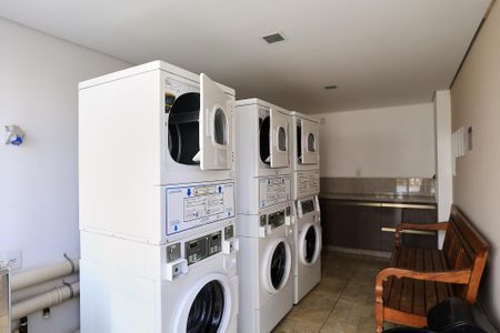 Studio para alugar com 29m², 1 quarto e 1 vaga Studio para alugar com 29m², 1 quarto e 1 vagaLavanderia