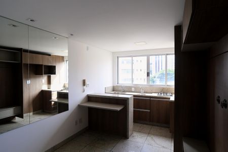 Studio para alugar com 29m², 1 quarto e 1 vaga Studio para alugar com 29m², 1 quarto e 1 vagaSala/Cozinha