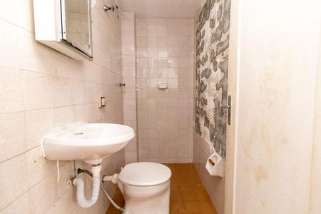 Casa à venda com 110m², 3 quartos e 1 vaga Casa à venda com 110m², 3 quartos e 1 vagaBanheiro de serviço