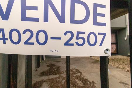 Casa à venda com 110m², 3 quartos e 1 vaga Casa à venda com 110m², 3 quartos e 1 vagaPlaca
