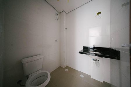 Apartamento à venda com 40m², 2 quartos e sem vaga Apartamento à venda com 40m², 2 quartos e sem vagaBanheiro