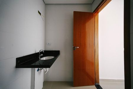 Apartamento à venda com 40m², 2 quartos e sem vaga Apartamento à venda com 40m², 2 quartos e sem vagaBanheiro