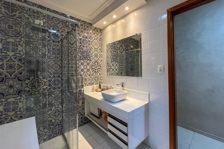 Banheiro de casa para alugar com 4 quartos, 179m² em Jardim da Saúde, São Paulo
