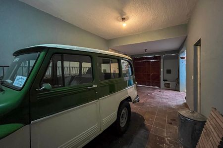 Garagem de casa para alugar com 4 quartos, 179m² em Jardim da Saúde, São Paulo