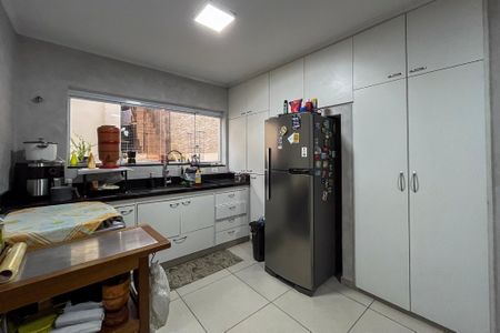 Cozinha de casa para alugar com 4 quartos, 179m² em Jardim da Saúde, São Paulo