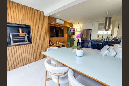 Apartamento à venda com 71m², 2 quartos e 2 vagas Apartamento à venda com 71m², 2 quartos e 2 vagasSala