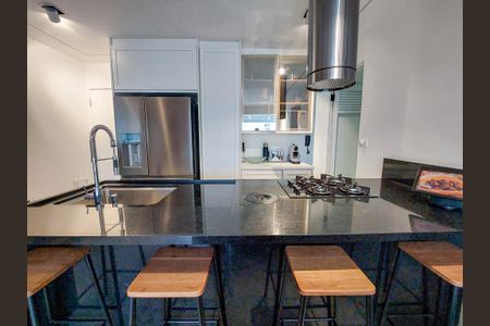 Apartamento à venda com 71m², 2 quartos e 2 vagas Apartamento à venda com 71m², 2 quartos e 2 vagasCozinha