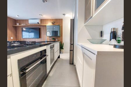 Apartamento à venda com 71m², 2 quartos e 2 vagas Apartamento à venda com 71m², 2 quartos e 2 vagasCozinha
