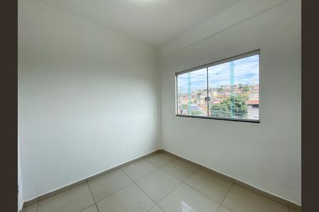 Casa para alugar com 35m², 1 quarto e sem vaga