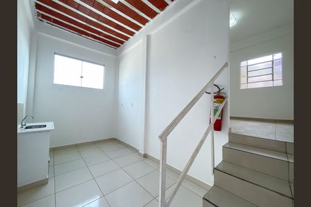 Casa para alugar com 35m², 1 quarto e sem vaga