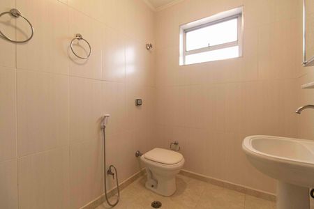 Banheiro de apartamento para alugar com 1 quarto, 61m² em Jardim da Gloria, São Paulo