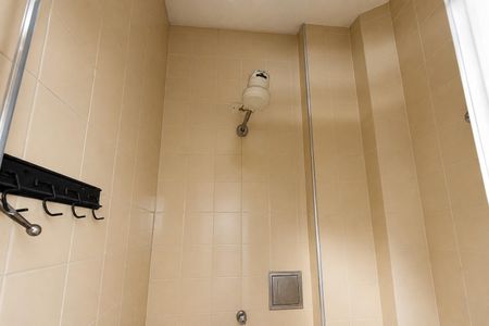 Apartamento para alugar com 200m², 4 quartos e 1 vaga Apartamento para alugar com 200m², 4 quartos e 1 vagaÁrea de Serviço - Banheiro