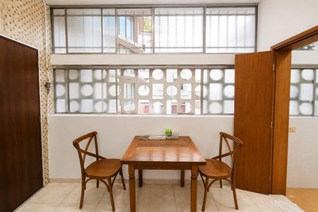 Apartamento para alugar com 200m², 4 quartos e 1 vaga Apartamento para alugar com 200m², 4 quartos e 1 vagaCozinha