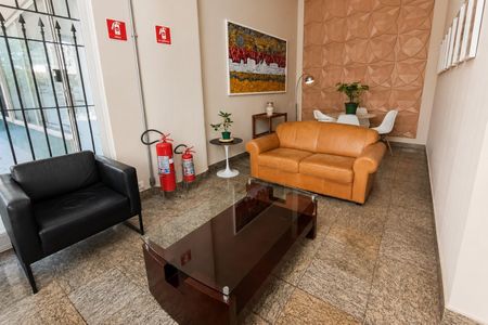 Apartamento para alugar com 200m², 4 quartos e 1 vaga Apartamento para alugar com 200m², 4 quartos e 1 vagaHall Social