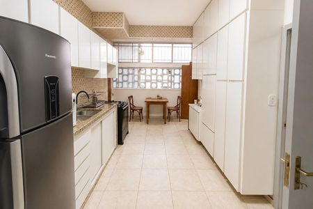 Apartamento para alugar com 200m², 4 quartos e 1 vaga Apartamento para alugar com 200m², 4 quartos e 1 vagaCozinha