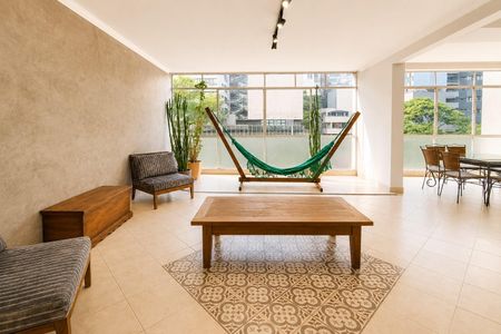 Apartamento para alugar com 200m², 4 quartos e 1 vaga Apartamento para alugar com 200m², 4 quartos e 1 vagaSala
