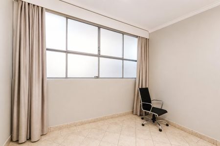 Apartamento para alugar com 200m², 4 quartos e 1 vaga Apartamento para alugar com 200m², 4 quartos e 1 vagaDormitório 4