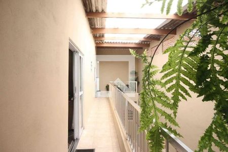 Varanda de casa à venda com 4 quartos, 260m² em Jardim Santa Adelia, São Paulo