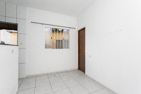 Casa para alugar com 50m², 1 quarto e sem vaga Casa para alugar com 50m², 1 quarto e sem vagaSala