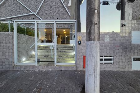 Apartamento para alugar com 75m², 2 quartos e 2 vagasFachada