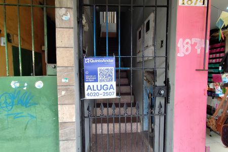 Plaquinha de casa para alugar com 2 quartos, 50m² em Capão Redondo, São Paulo