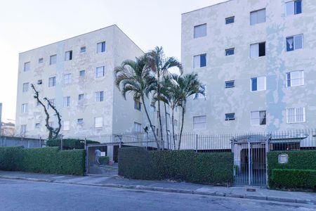 Fachada de apartamento para alugar com 2 quartos, 48m² em Vila Mirante, São Paulo