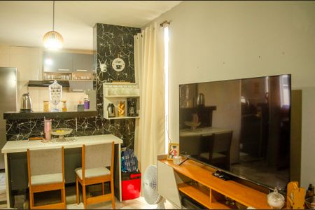 Apartamento à venda com 50m², 2 quartos e 1 vaga Apartamento à venda com 50m², 2 quartos e 1 vagaSala