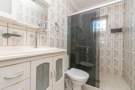 Casa para alugar com 380m², 4 quartos e 10 vagasBanheiro 1