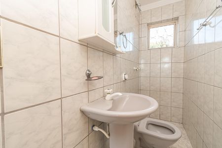 Casa para alugar com 380m², 4 quartos e 10 vagasBanheiro 2