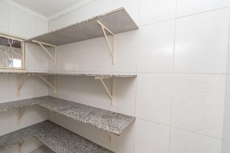 Dispensa  de casa para alugar com 4 quartos, 380m² em Parque Santo Antonio (nova Veneza), Sumaré