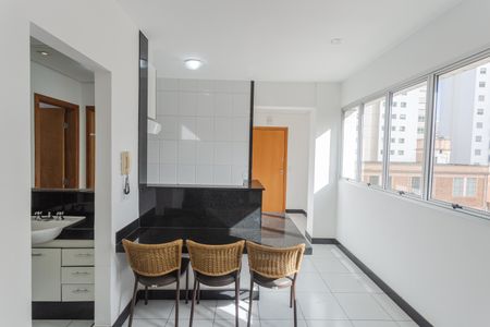 Apartamento para alugar com 40m², 1 quarto e 1 vaga Apartamento para alugar com 40m², 1 quarto e 1 vagaCozinha