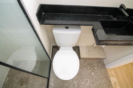 Apartamento para alugar com 43m², 2 quartos e 1 vaga Apartamento para alugar com 43m², 2 quartos e 1 vagaBanheiro