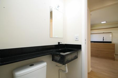 Banheiro de apartamento para alugar com 2 quartos, 43m² em Jardim da Gloria, Cotia